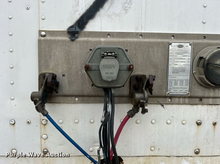 image for item DN0669 2000 Strick Corp S74 dry van trailer