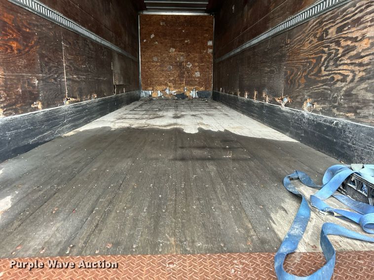 image for item DN0669 2000 Strick Corp S74 dry van trailer