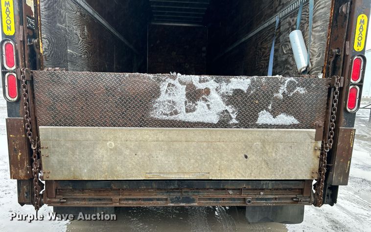 image for item DN0669 2000 Strick Corp S74 dry van trailer