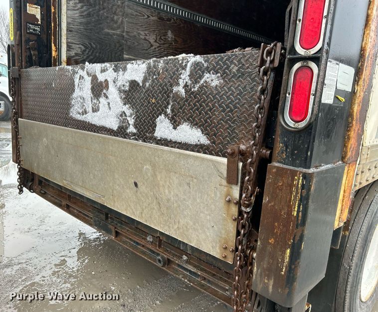 image for item DN0669 2000 Strick Corp S74 dry van trailer