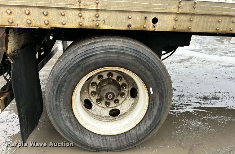 image for item DN0669 2000 Strick Corp S74 dry van trailer