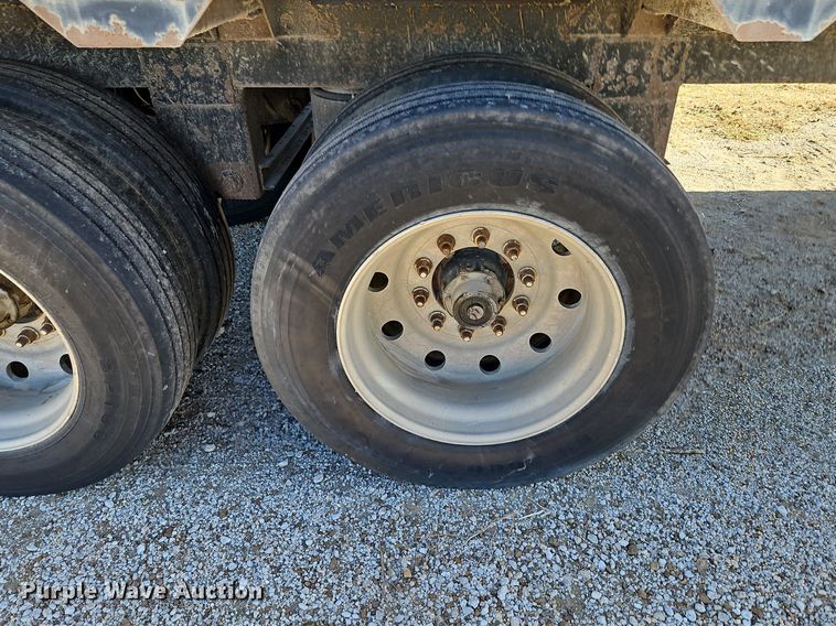 image for item DN7085 2004 Timpte Super Hopper grain trailer