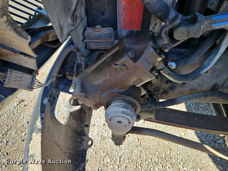 image for item DN7204 2007 International  4400 flatbed truck