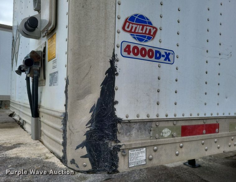 image for item DO4817 2007 Utility  4000D-X dry van trailer