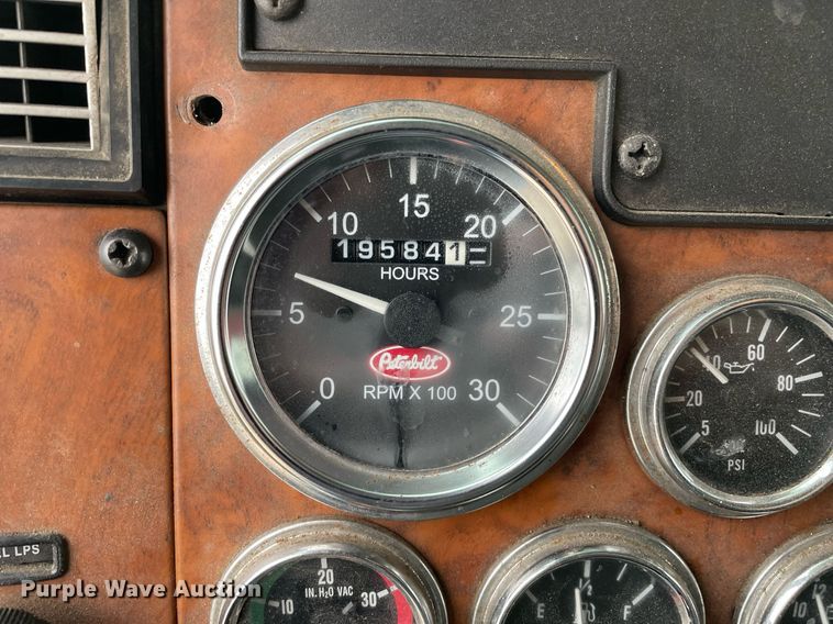 image for item DP0269 2007 Peterbilt 335 truck cab and chassis