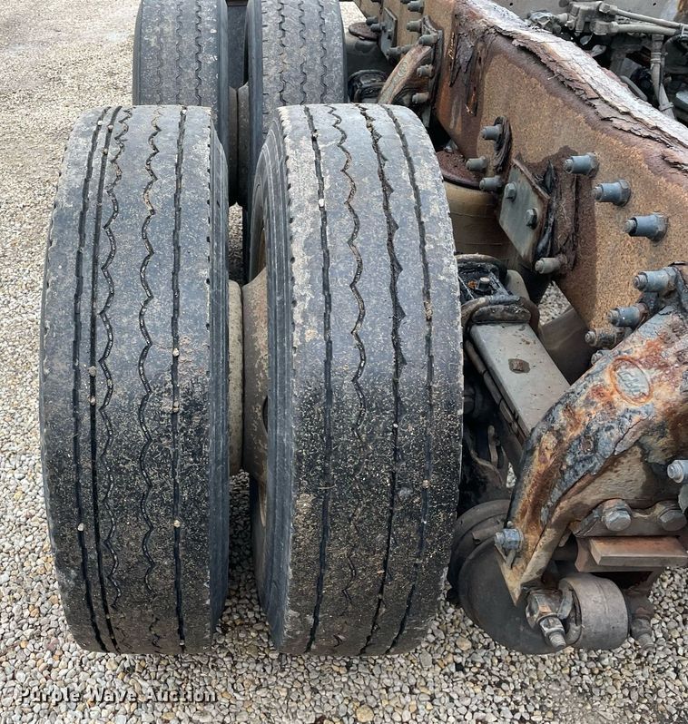 image for item DP0269 2007 Peterbilt 335 truck cab and chassis