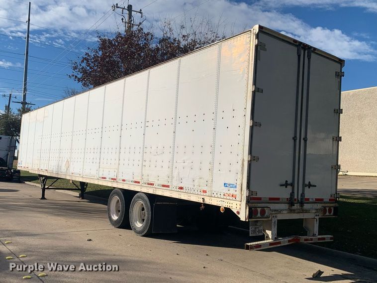 image for item DP8820 2004 Stoughton dry van trailer