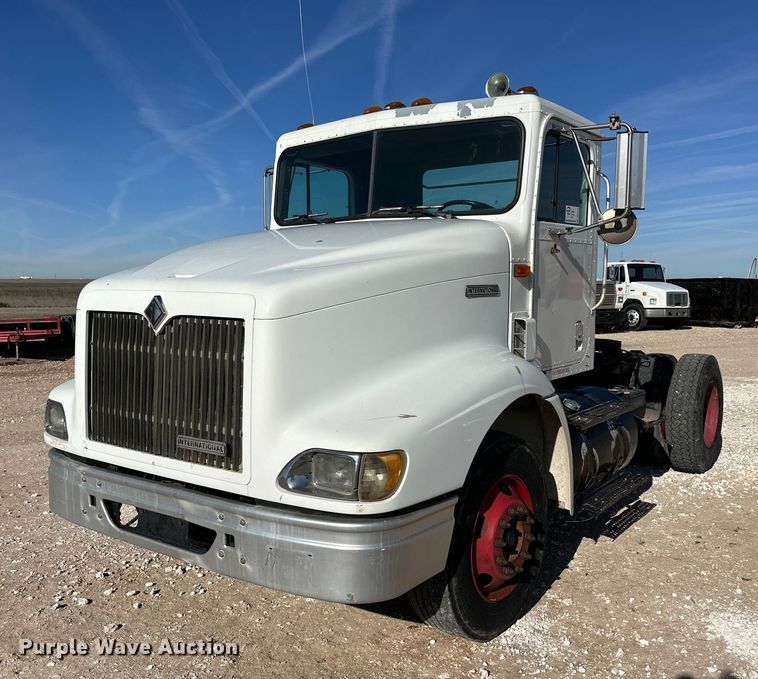 image for item DQ1579 1998 International 9100 semi truck