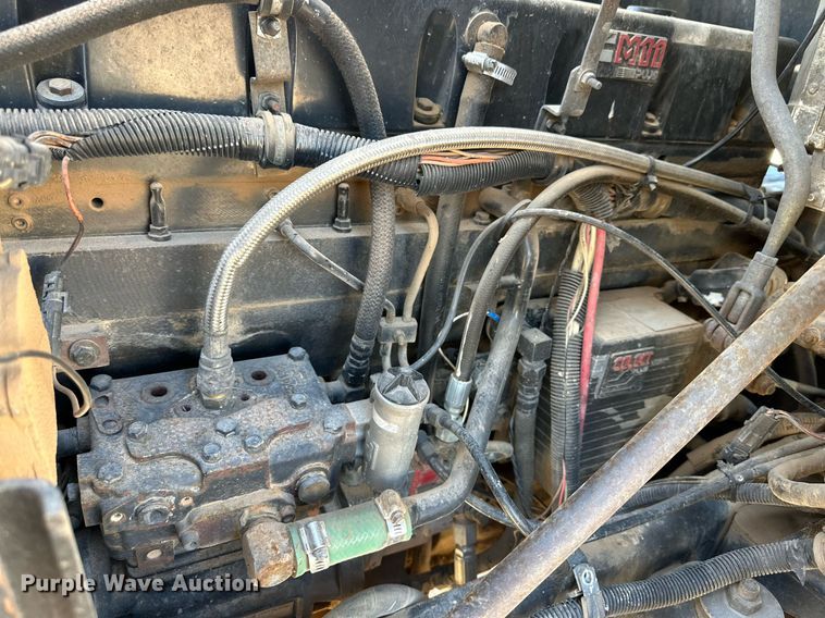 image for item DQ1579 1998 International 9100 semi truck