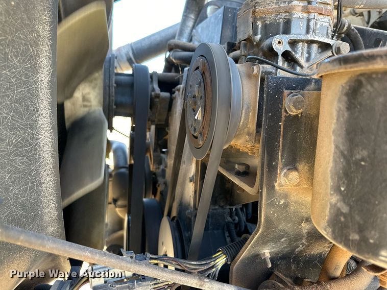 image for item DQ1579 1998 International 9100 semi truck