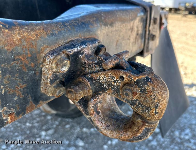 image for item DQ1579 1998 International 9100 semi truck