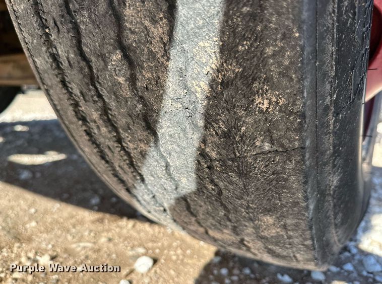 image for item DQ1579 1998 International 9100 semi truck