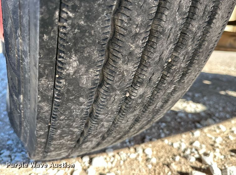 image for item DQ1579 1998 International 9100 semi truck