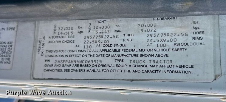 image for item DQ1579 1998 International 9100 semi truck