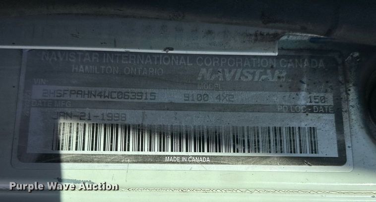 image for item DQ1579 1998 International 9100 semi truck