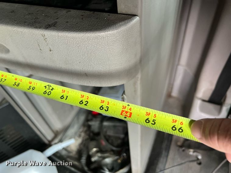 image for item DQ2363 2013 Peterbilt 587 semi truck