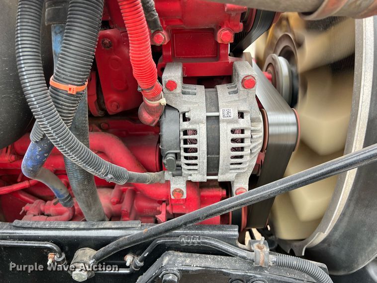 image for item DQ2363 2013 Peterbilt 587 semi truck