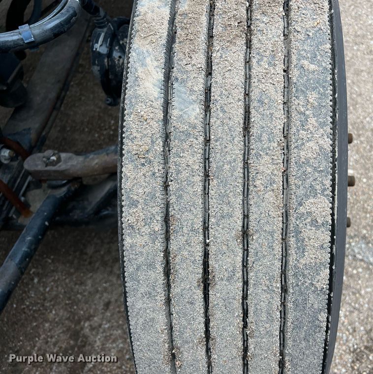 image for item DQ2363 2013 Peterbilt 587 semi truck