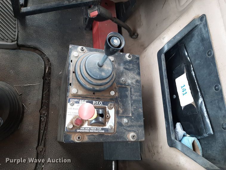 image for item DV9757 2007 Mack CV713 roll-off container truck