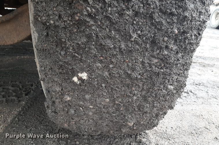 image for item DV9757 2007 Mack CV713 roll-off container truck