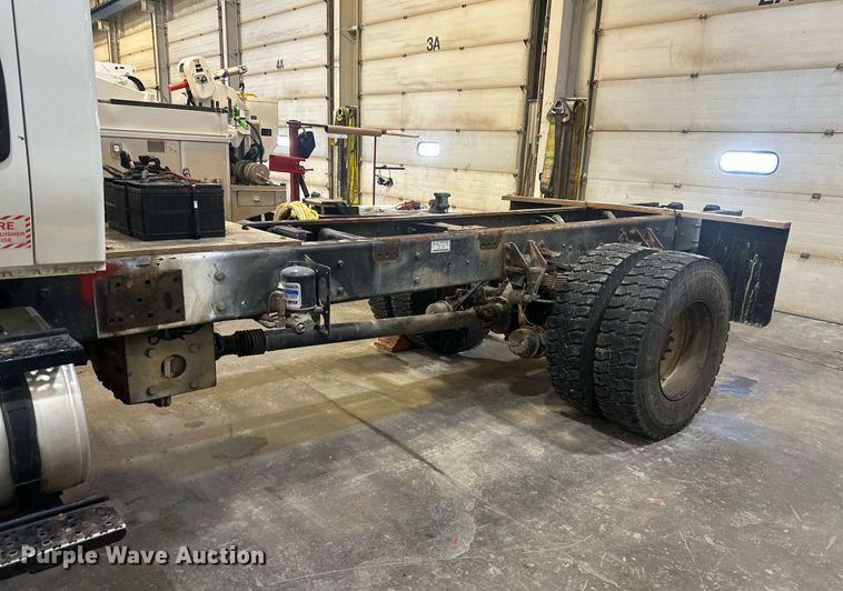 image for item DW2945 2011 International WorkStar 7400 truck cab and chassis