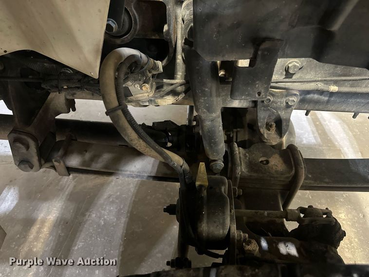 image for item DW2945 2011 International WorkStar 7400 truck cab and chassis