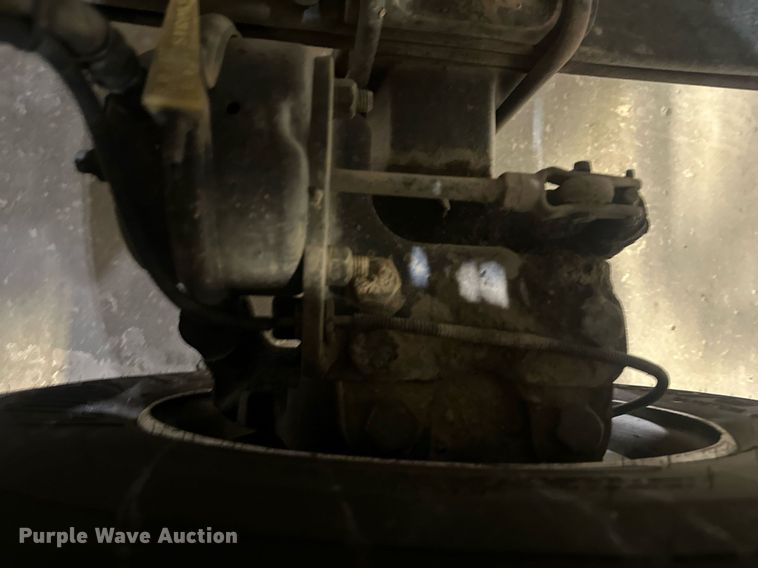 image for item DW2945 2011 International WorkStar 7400 truck cab and chassis