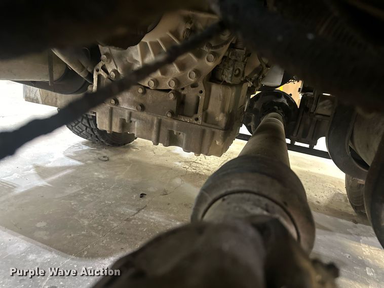 image for item DW2945 2011 International WorkStar 7400 truck cab and chassis