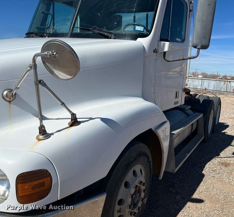 image for item EI0609 2000 Freightliner FLC120 semi truck