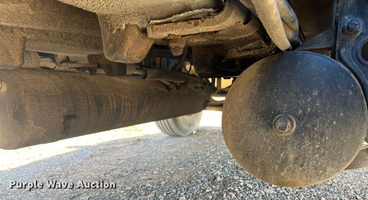 image for item EI0609 2000 Freightliner FLC120 semi truck