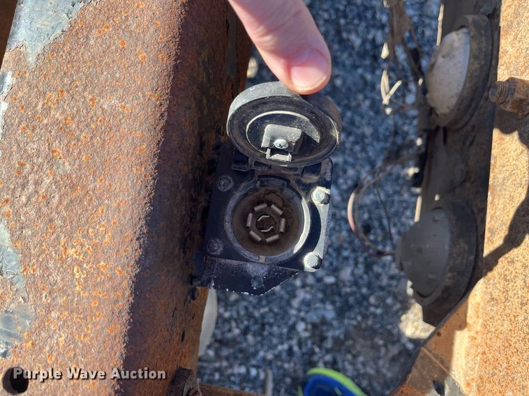 image for item EI0609 2000 Freightliner FLC120 semi truck