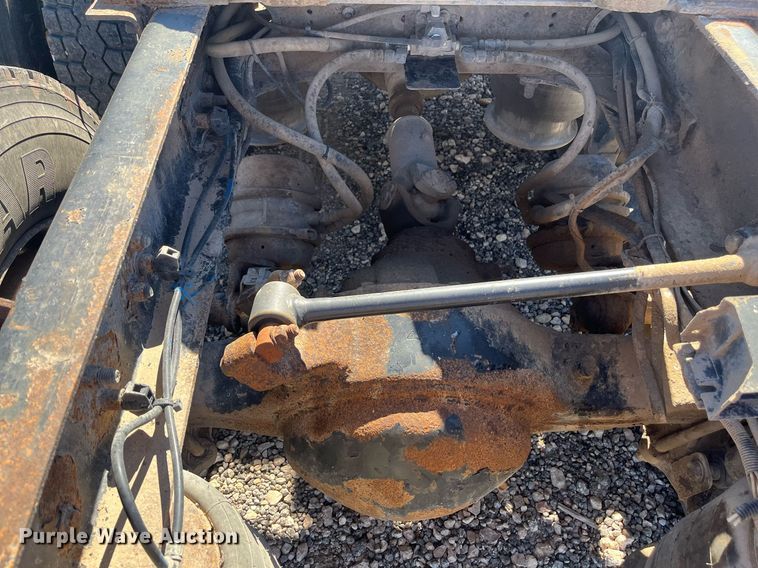 image for item EI0609 2000 Freightliner FLC120 semi truck