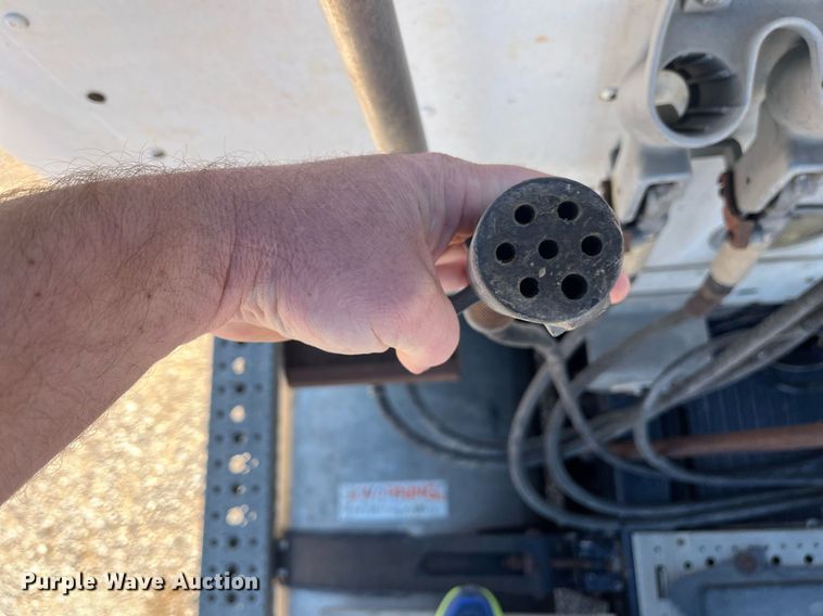 image for item EI0609 2000 Freightliner FLC120 semi truck