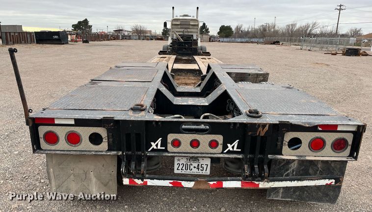 image for item EI0610 2015 XL Specialized XL 110 HDG lowboy equipment trailer