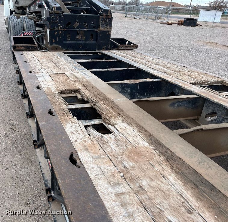 image for item EI0610 2015 XL Specialized XL 110 HDG lowboy equipment trailer