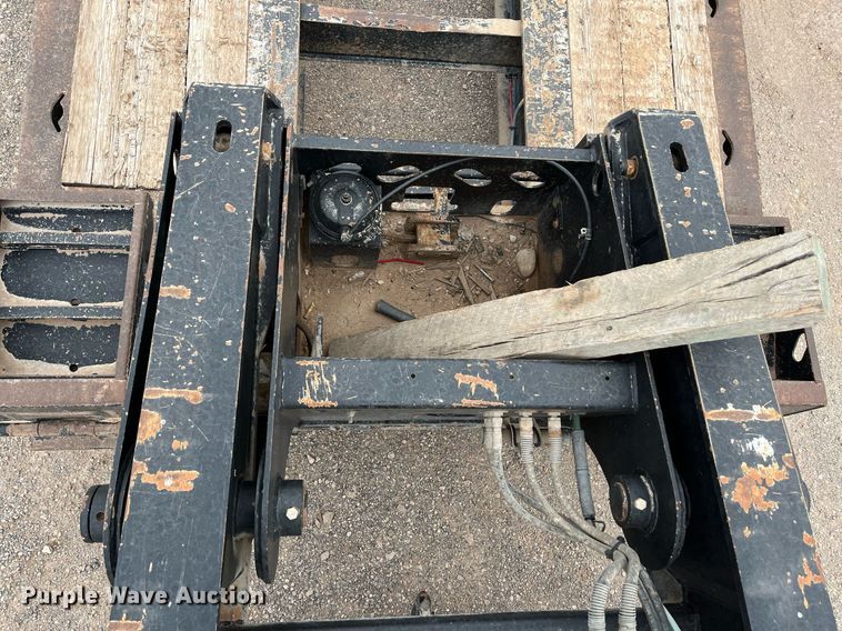 image for item EI0610 2015 XL Specialized XL 110 HDG lowboy equipment trailer