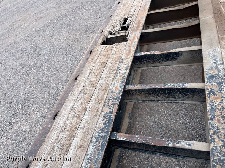 image for item EI0610 2015 XL Specialized XL 110 HDG lowboy equipment trailer