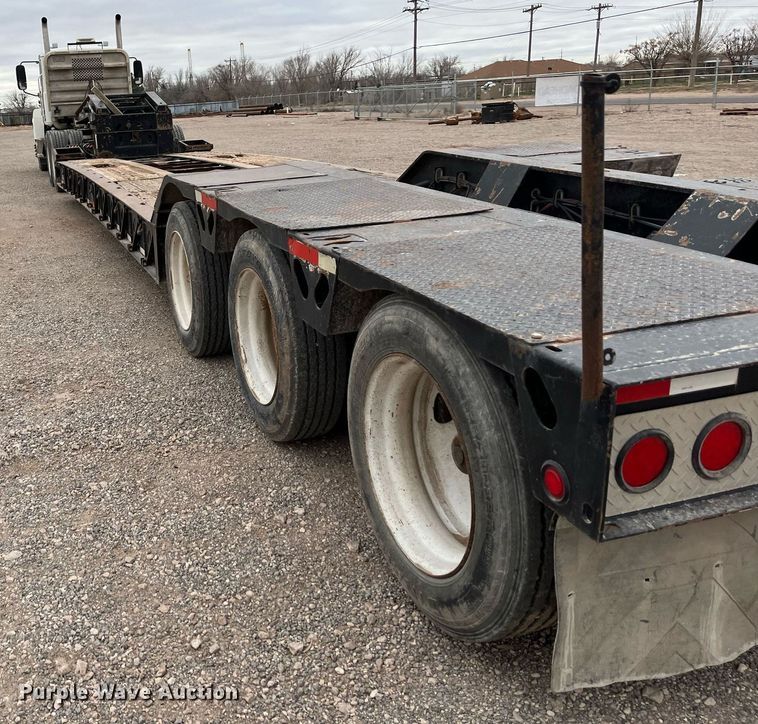 image for item EI0610 2015 XL Specialized XL 110 HDG lowboy equipment trailer