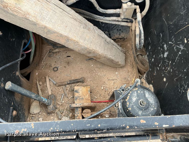 image for item EI0610 2015 XL Specialized XL 110 HDG lowboy equipment trailer