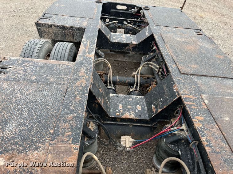 image for item EI0610 2015 XL Specialized XL 110 HDG lowboy equipment trailer