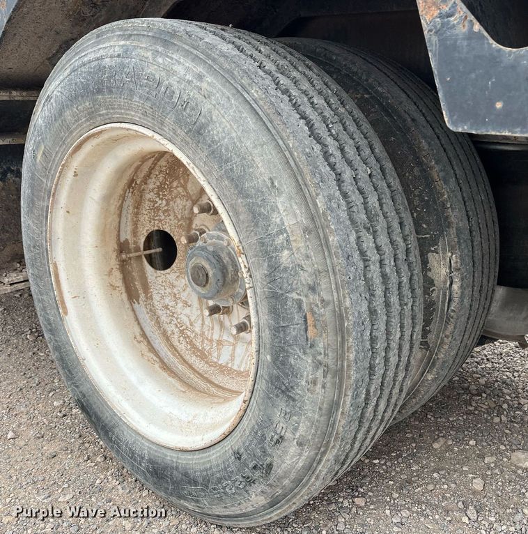 image for item EI0610 2015 XL Specialized XL 110 HDG lowboy equipment trailer