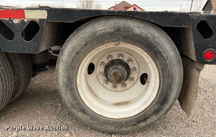 image for item EI0610 2015 XL Specialized XL 110 HDG lowboy equipment trailer