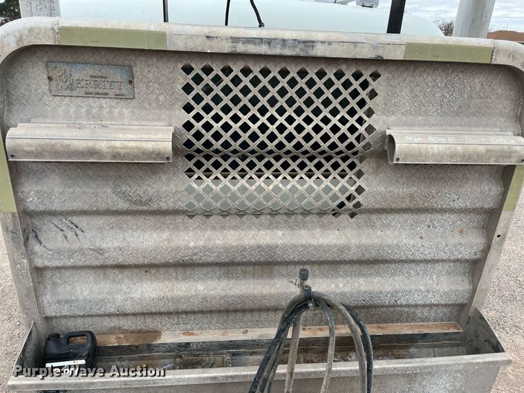 image for item EI0611 2012 Mack CHU613 semi truck