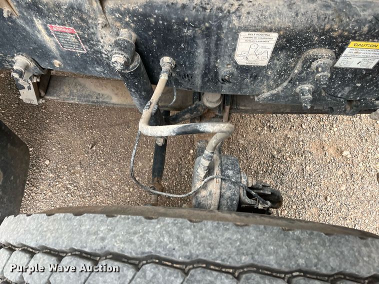 image for item EI0611 2012 Mack CHU613 semi truck