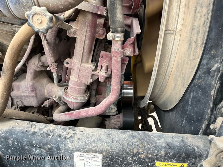 image for item EI0611 2012 Mack CHU613 semi truck