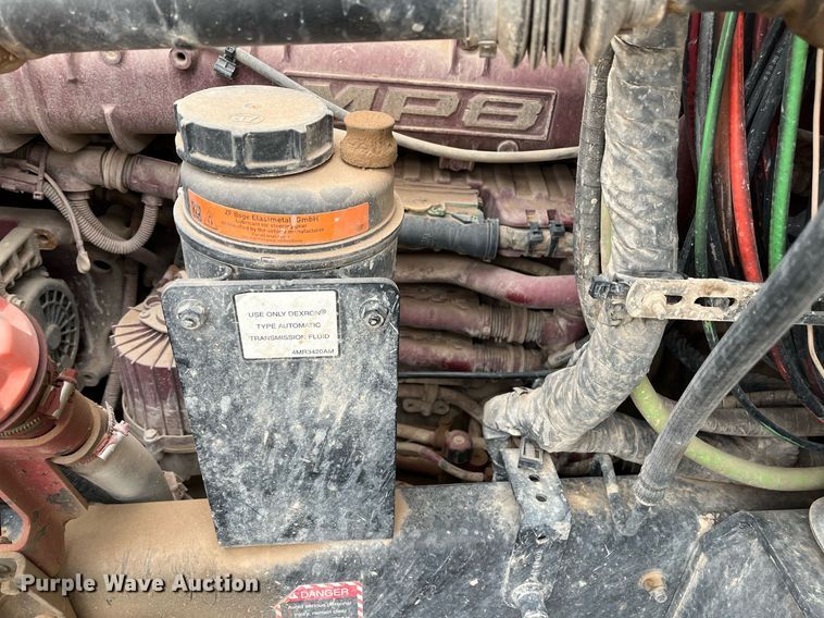 image for item EI0611 2012 Mack CHU613 semi truck