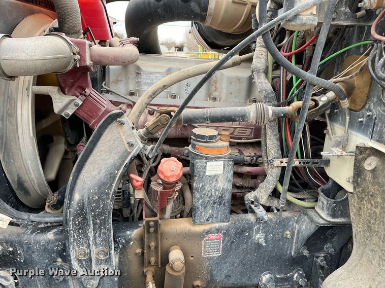 image for item EI0611 2012 Mack CHU613 semi truck