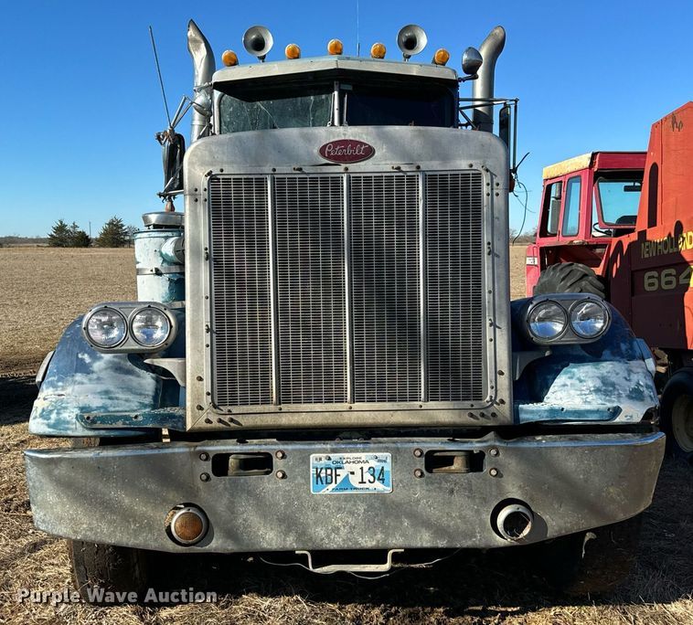 image for item EJ0172 1981 Peterbilt 359 semi truck