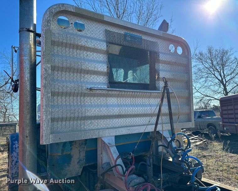 image for item EJ0172 1981 Peterbilt 359 semi truck