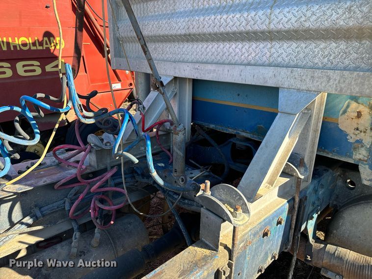 image for item EJ0172 1981 Peterbilt 359 semi truck